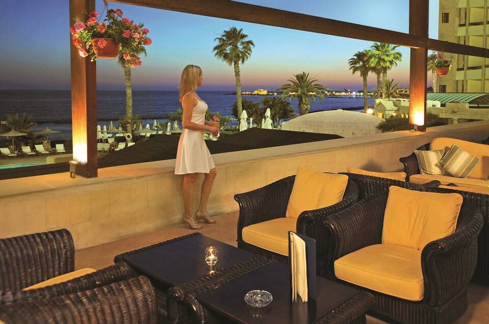 Alexander The Great Beach Hotel 4