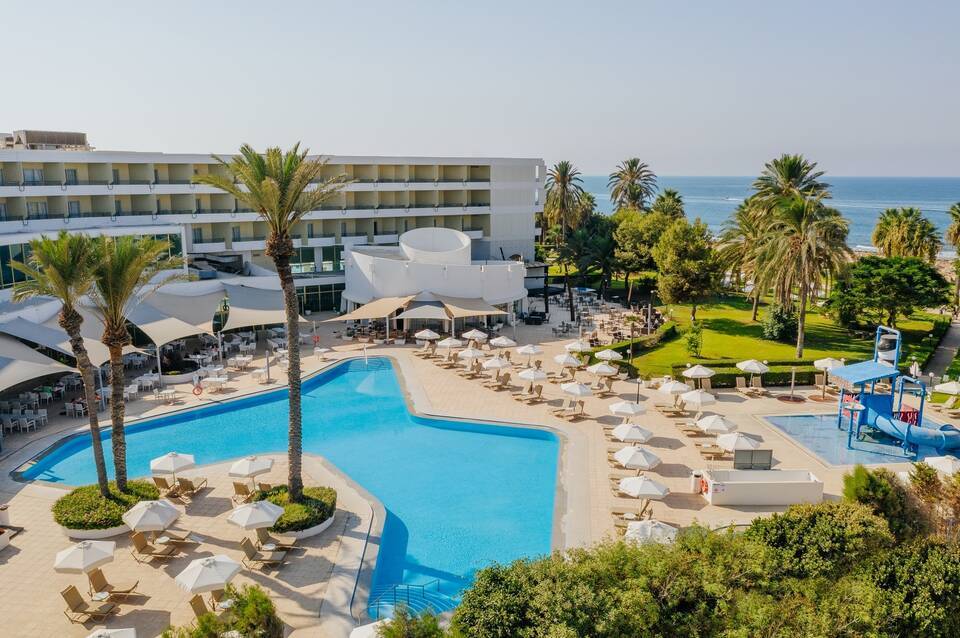 Imperial Island Resort by Louis Hotels 3