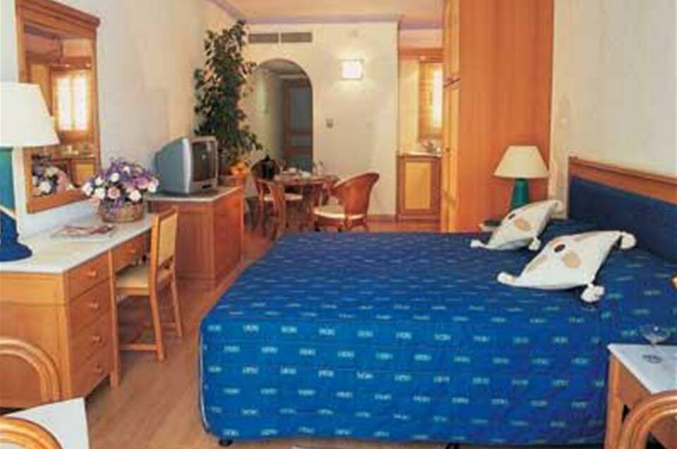Paphos Gardens Holiday Resort 2