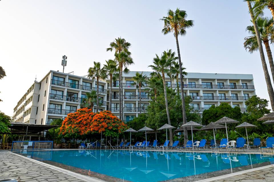 Veronica Hotel 2