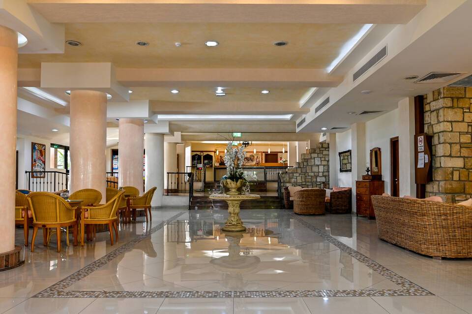 Veronica Hotel 3