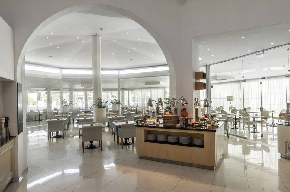 King Jason Paphos - Designed for adults by Louis Hotels 2