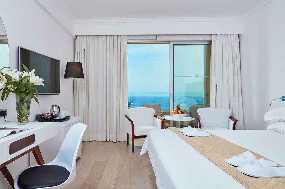 Grecian Park Hotel 5