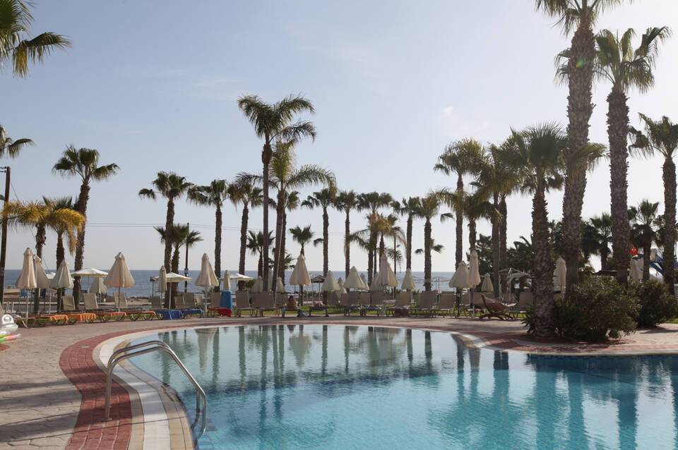 Anastasia Beach Hotel & Apartments 4