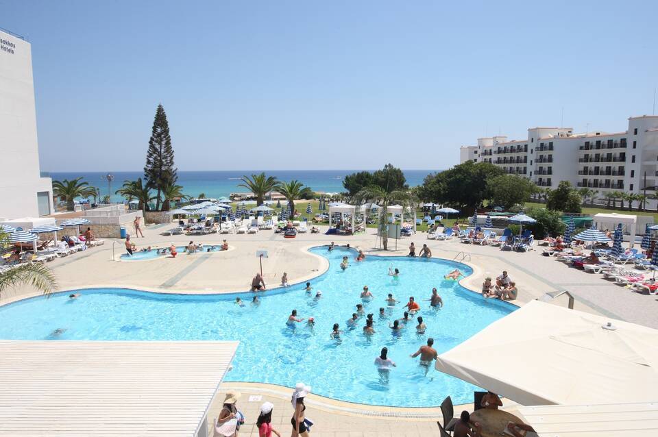 Odessa Beach Hotel 3