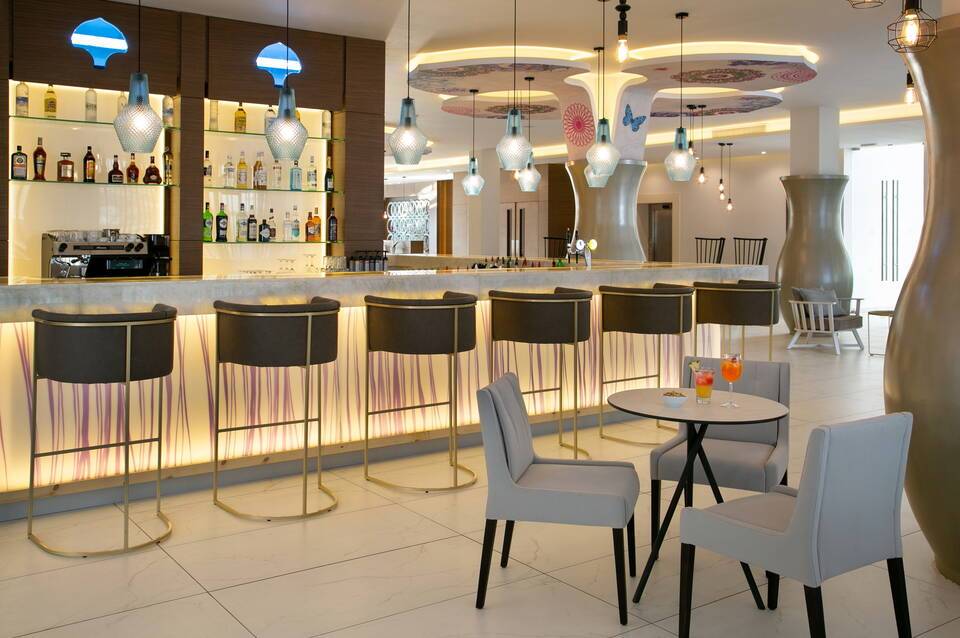 Vangelis Hotel & Suites 5