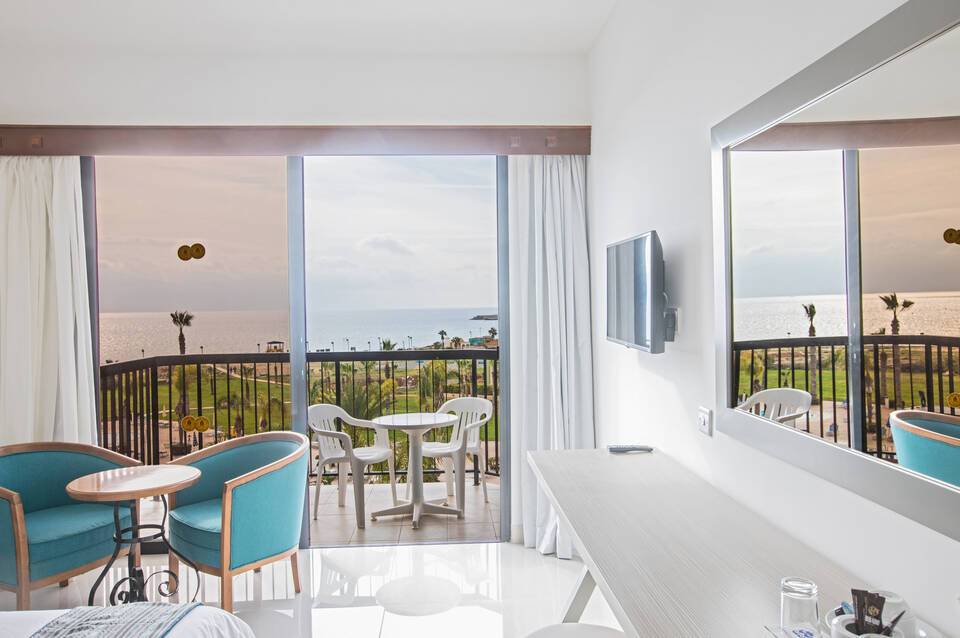 Nelia Sea Breeze 1