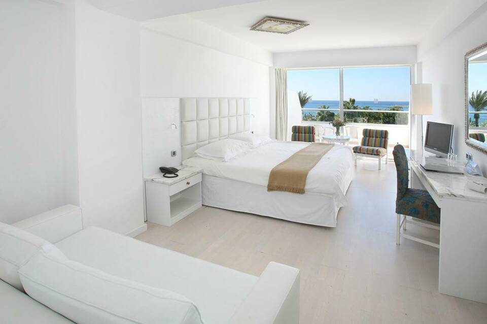 Grecian Sands Hotel 2