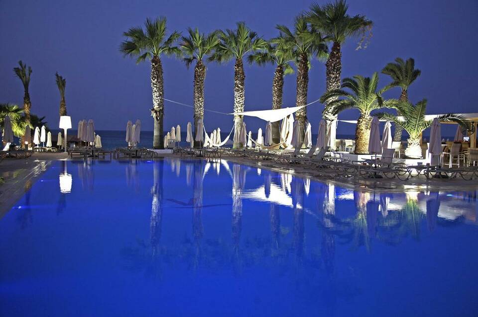 Vrissiana Beach Hotel 4