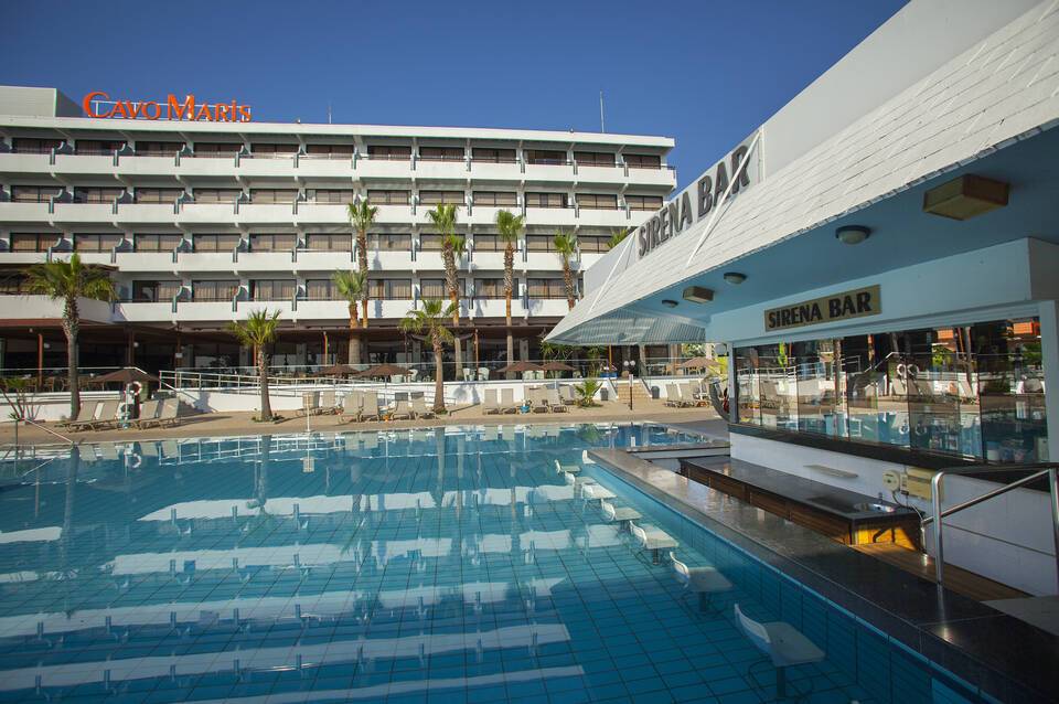 Cavo Maris Beach Hotel 1