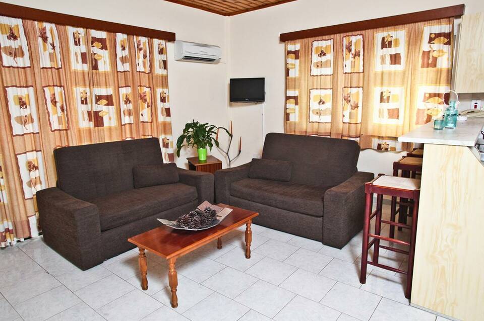 Windmills Hotel Apartments 3