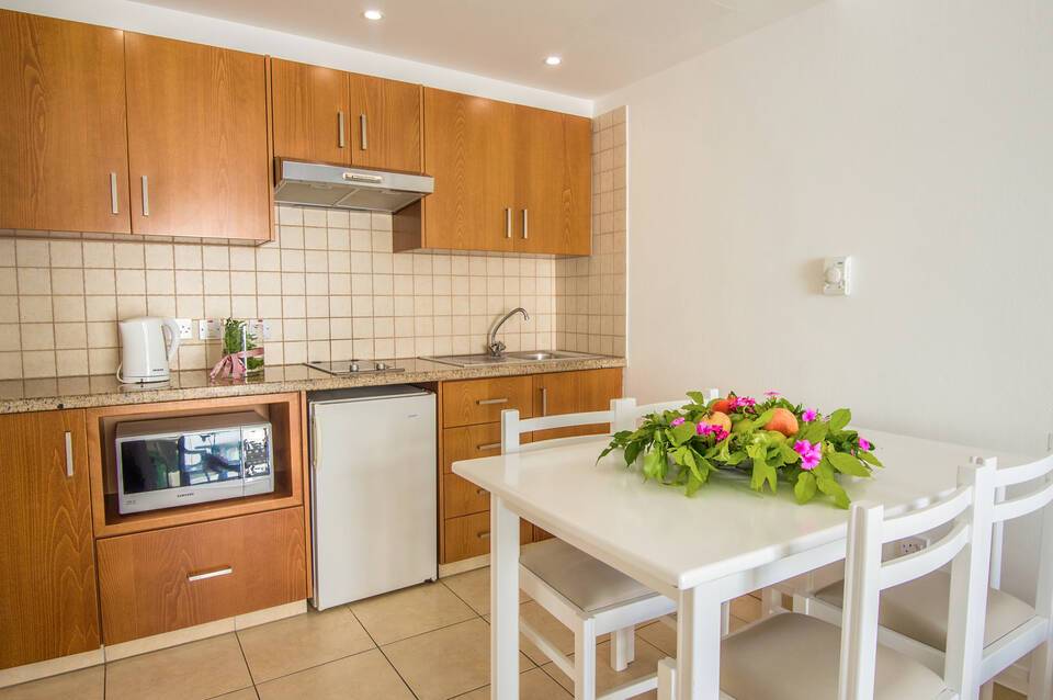 Alva Hotel Apartments 4