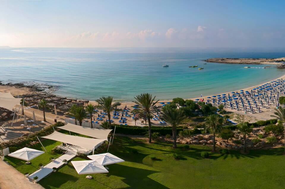 Asterias Beach Hotel 1