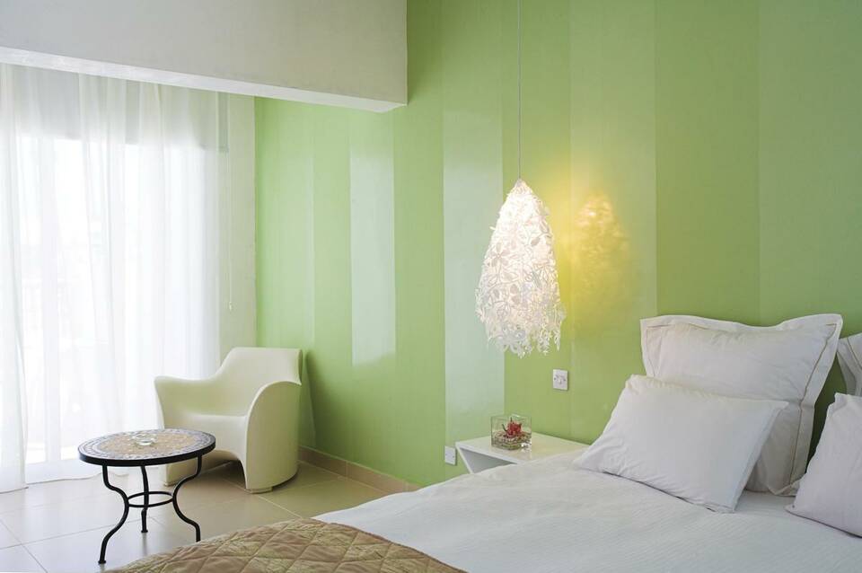 Napa Mermaid Hotel & Suites 2