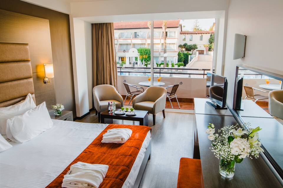 Napa Plaza Hotel 2