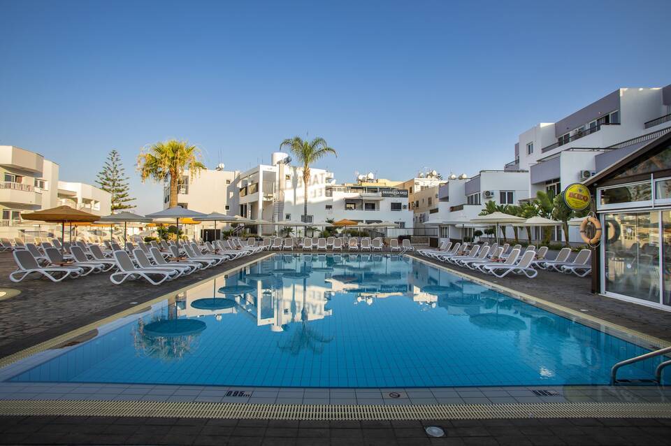 Christabelle Hotel Apartments 2