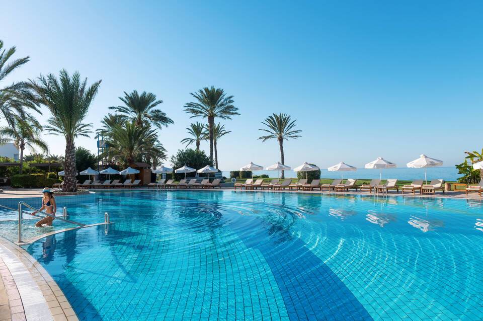 Constantinou Bros Athena Beach Hotel 5