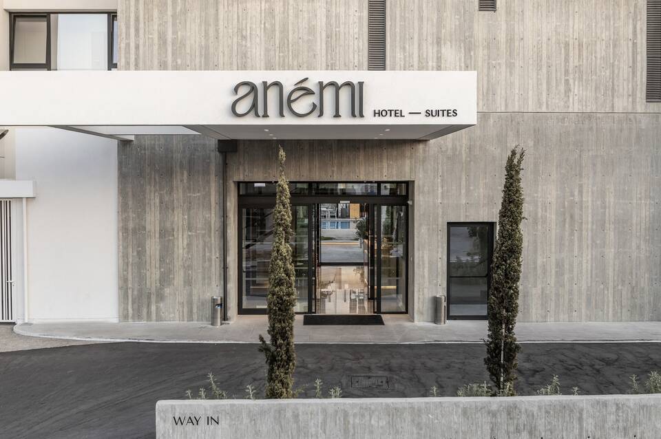 Anemi Hotel & Suites Paphos 2