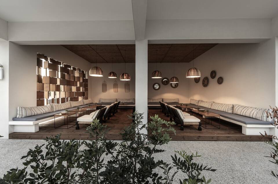Anemi Hotel & Suites Paphos 4