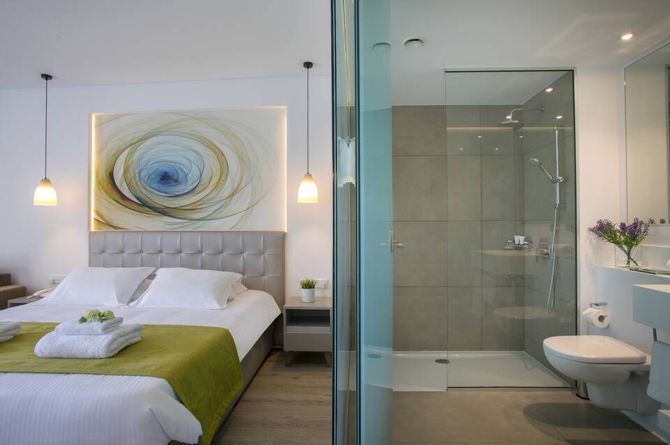 Anemi Hotel & Suites Paphos 5