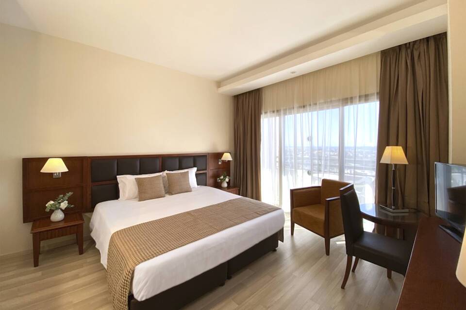 Ajax Hotel 1