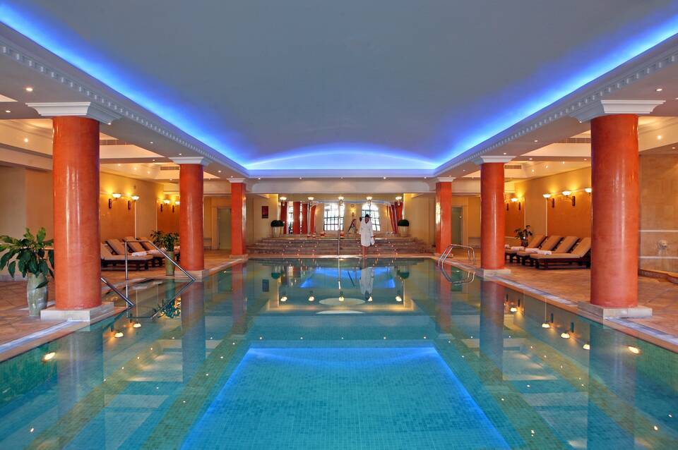 Elysium Hotel 5