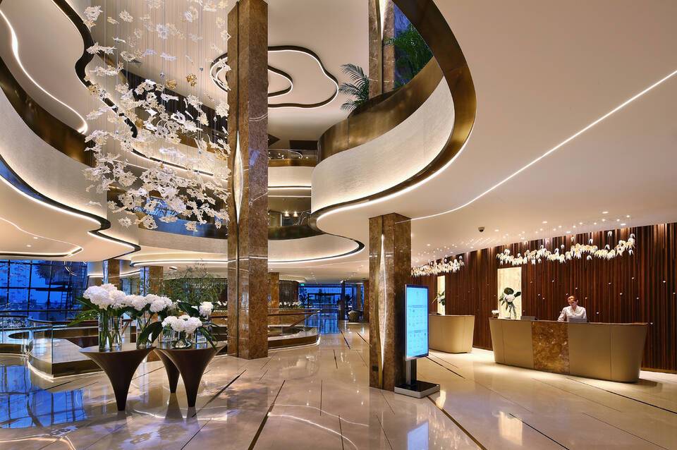 Four Seasons Hotel 1