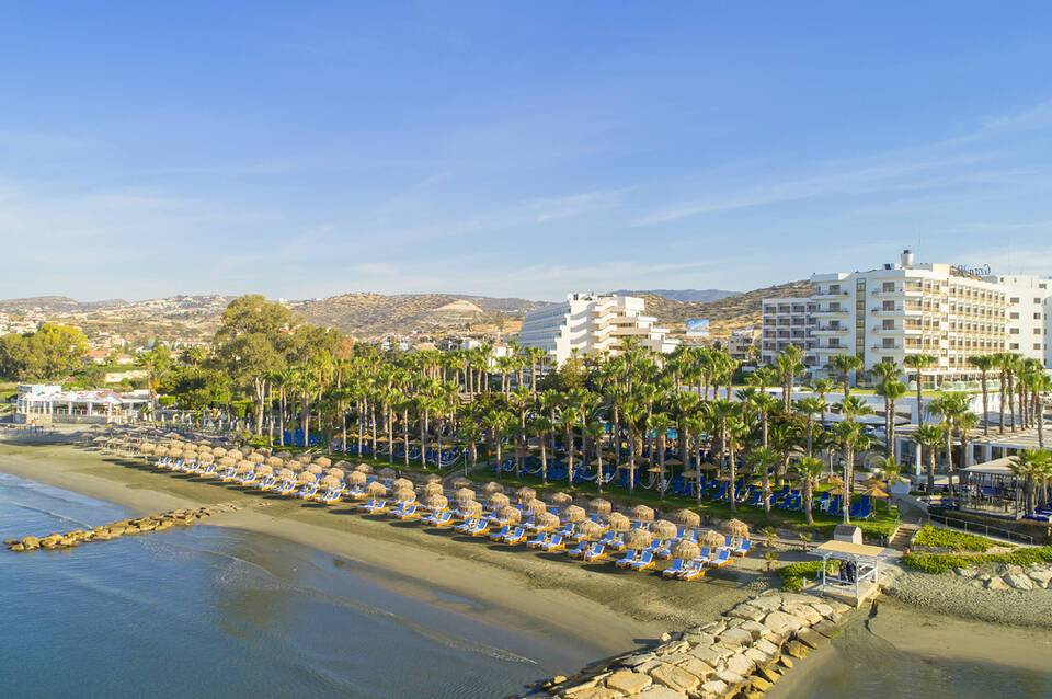 The GrandResort Limassol by Leonardo Hotels 1