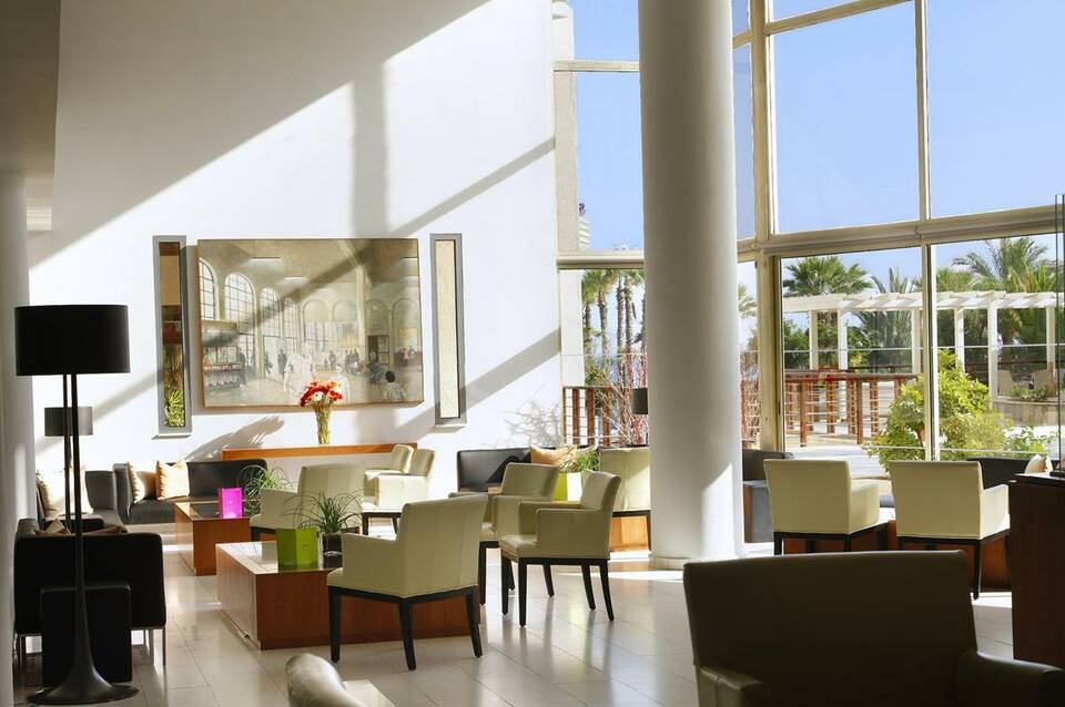 The Golden Bay Beach Hotel 1