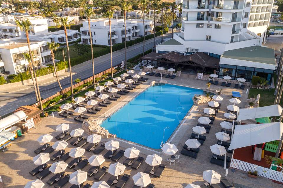 Pavlo Napa Beach Hotel 5