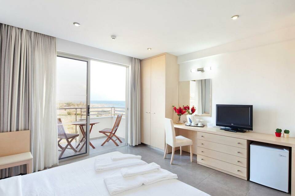 Capital Coast Resort & Spa 1