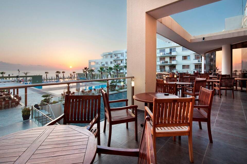 Capital Coast Resort & Spa 2