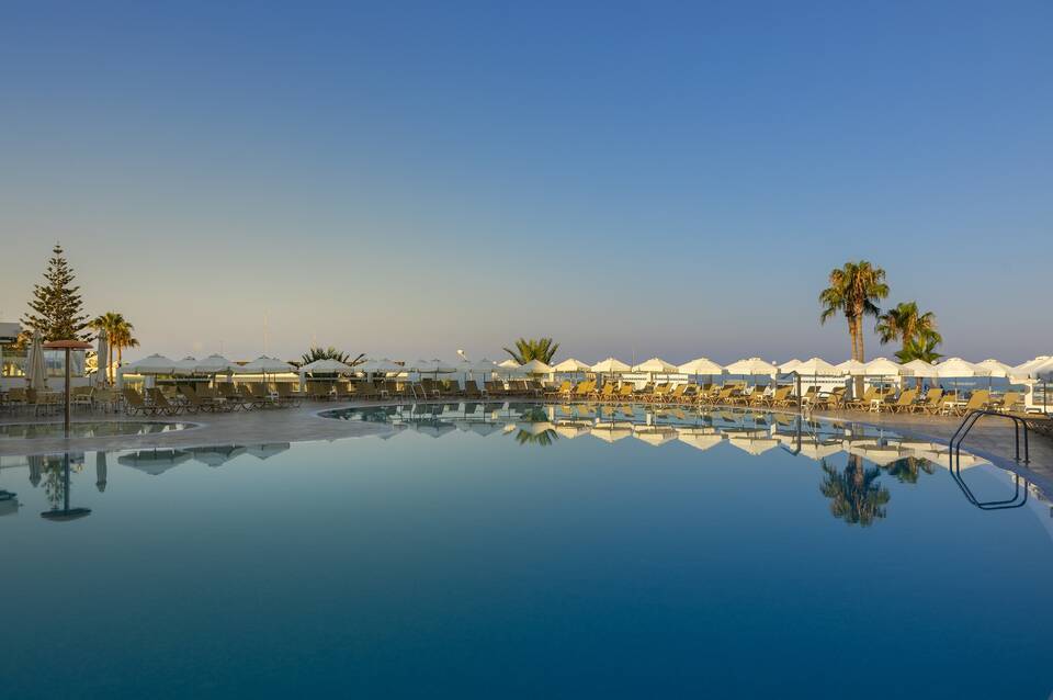 Tofinis Hotel 5