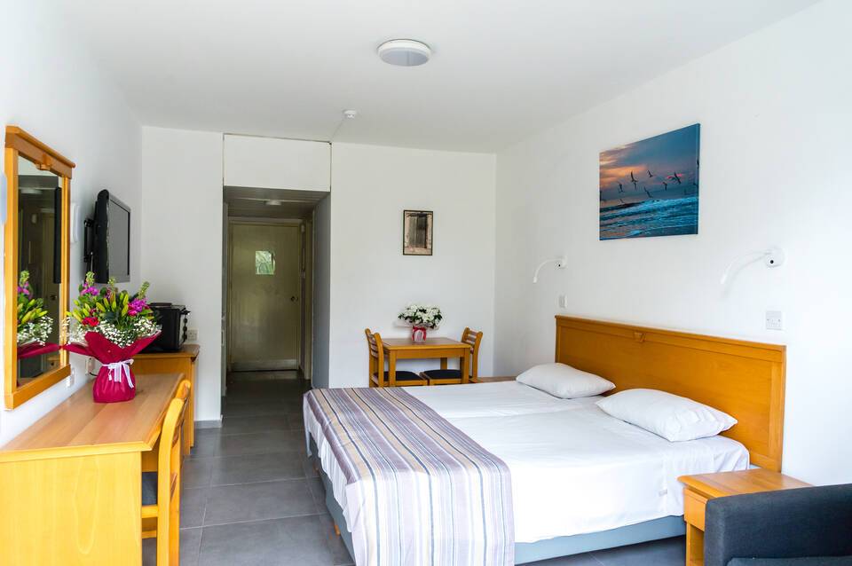 Helios Bay Hotel and Suites 1