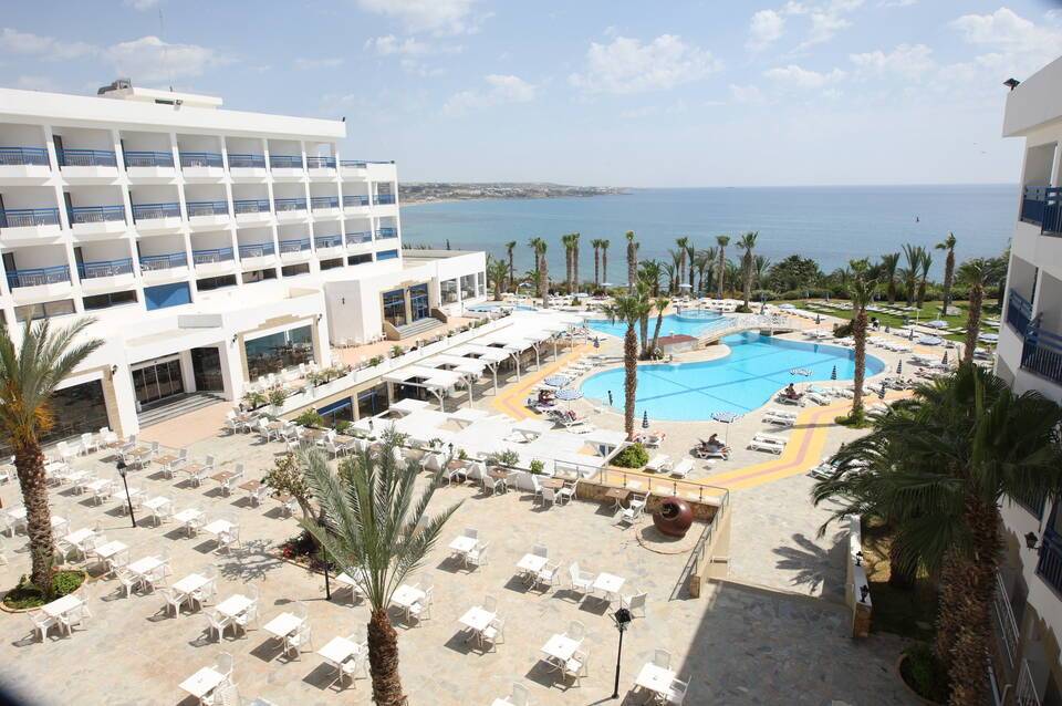 Ascos Coral Beach Hotel 3
