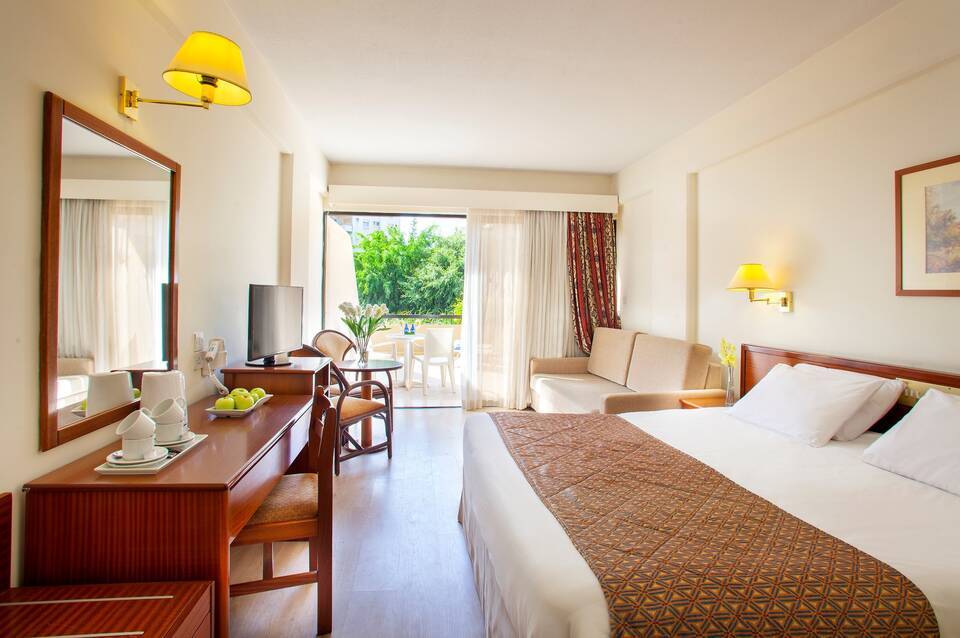 Odysseia Hotel Kapetanios 4