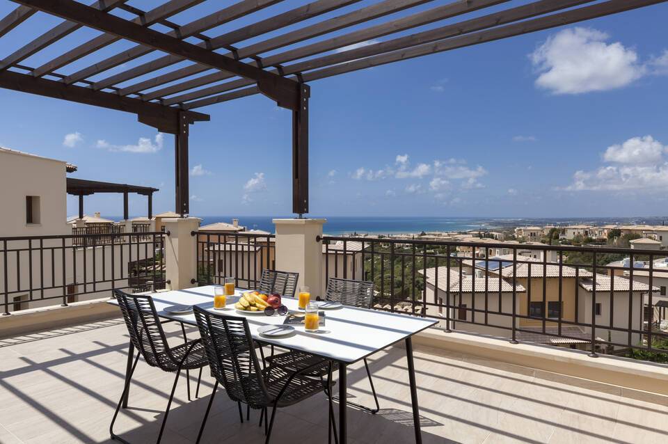 Aphrodite Hills Rentals 5