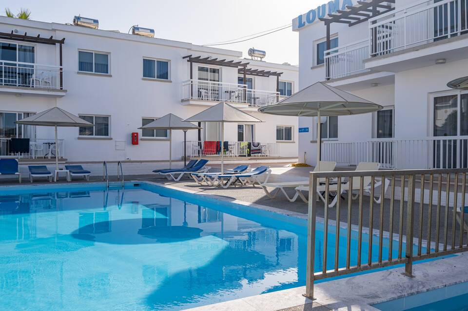 Anais Bay Apartment 4