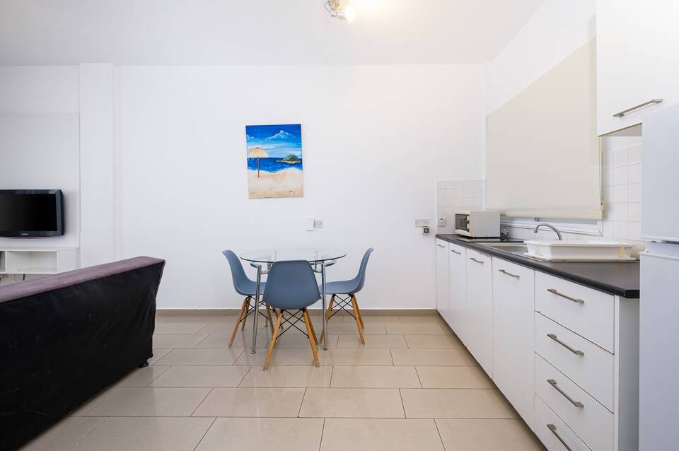 Anais Bay Apartment 5