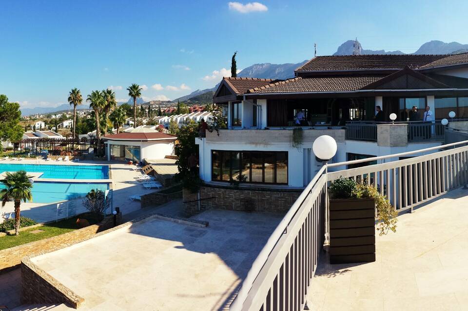 The Olive Tree Hotel 3