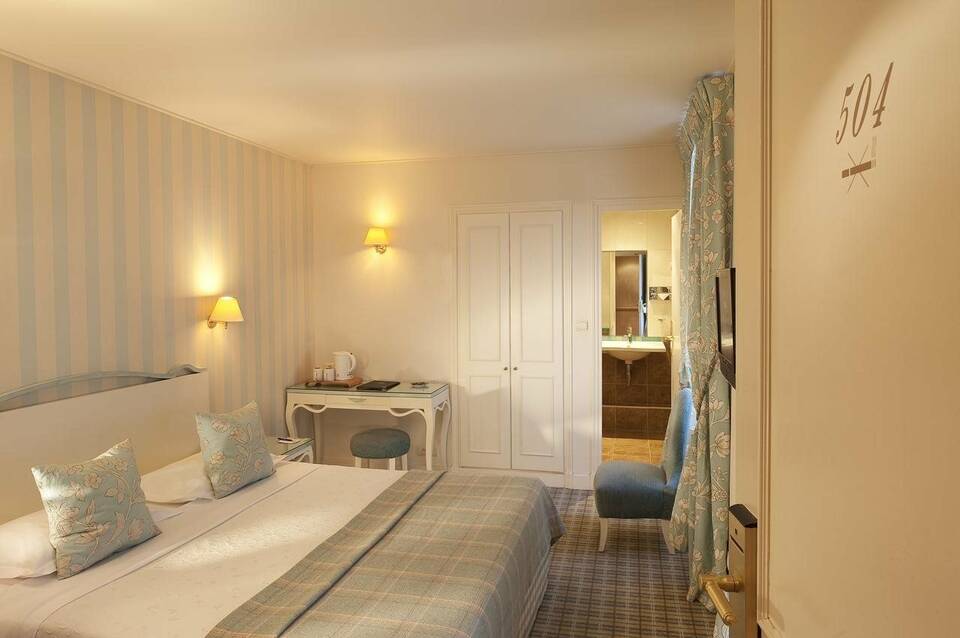 Hotel Etoile Saint Ferdinand by HappyCulture™ 3
