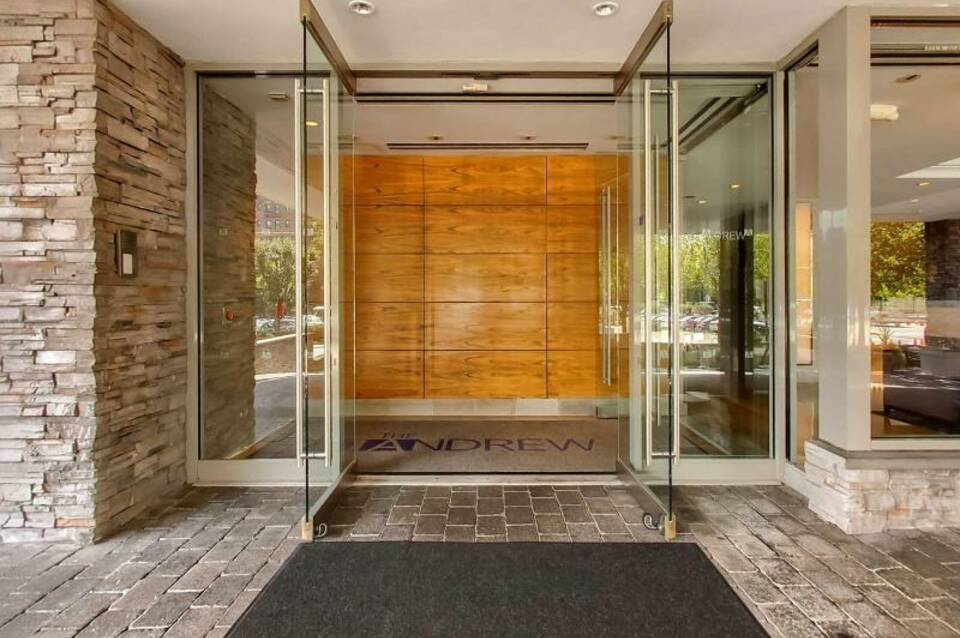 The Andrew Hotel 3