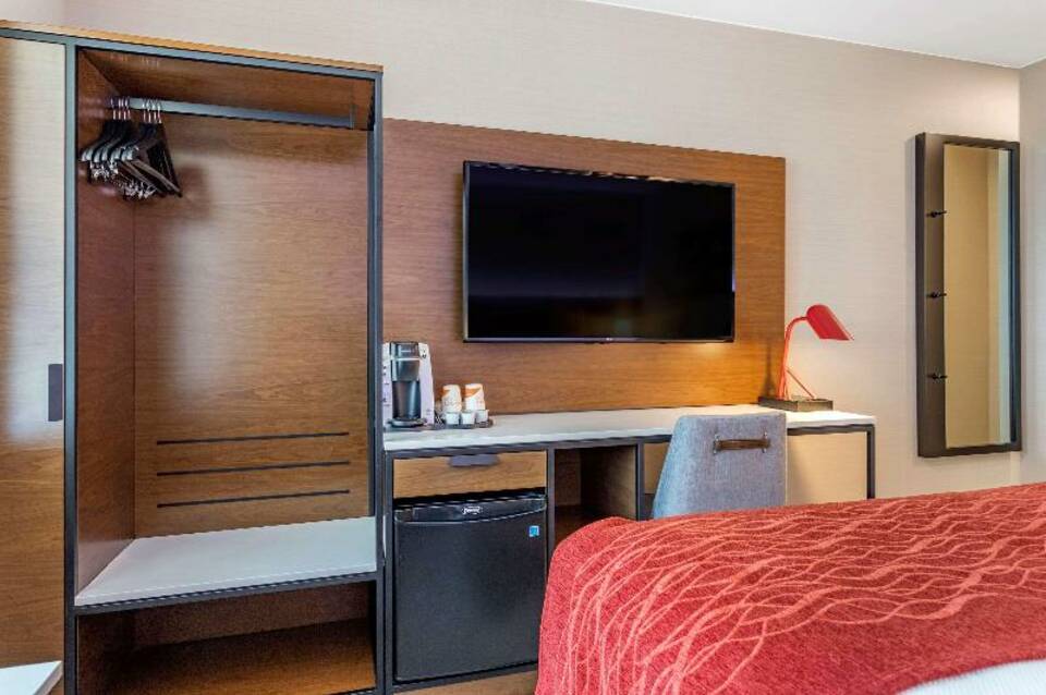 Comfort Inn JFK Airport 4