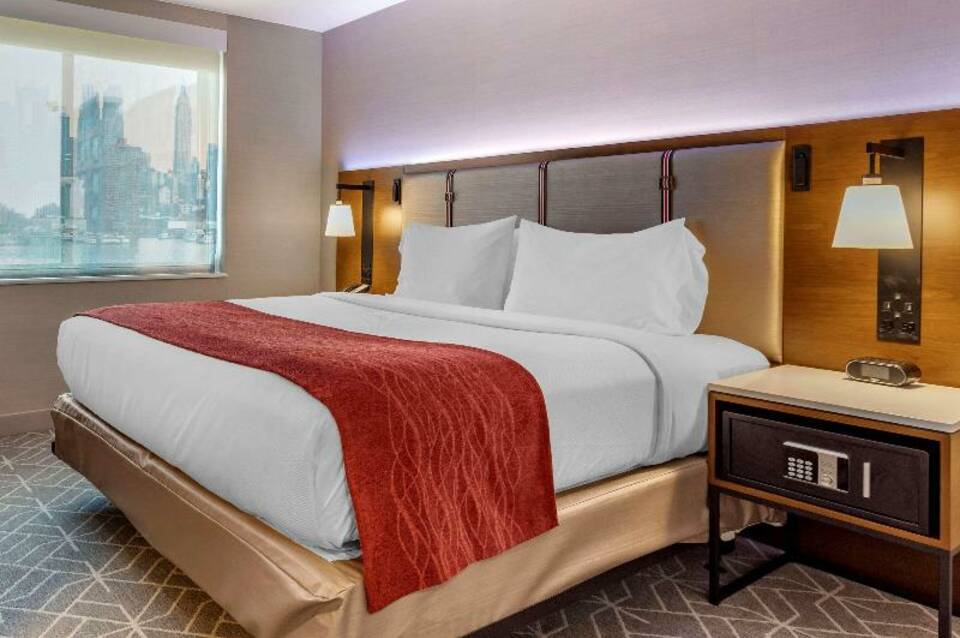 Comfort Inn JFK Airport 5
