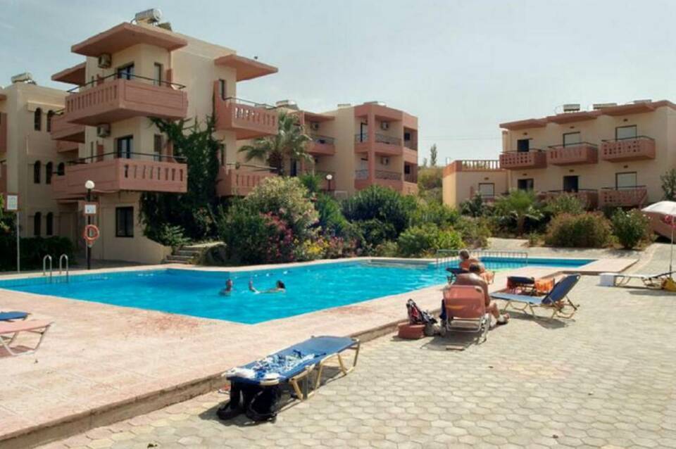 Ekavi Apartments 4