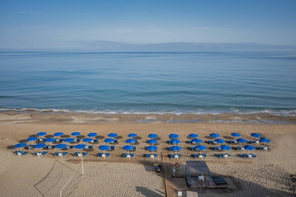 Kathrin Beach 5