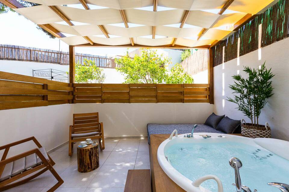 Nostos Beach Boutique Hotel 1