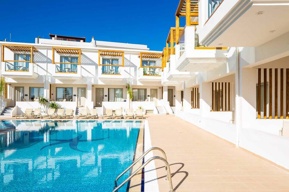 Nostos Beach Boutique Hotel 3