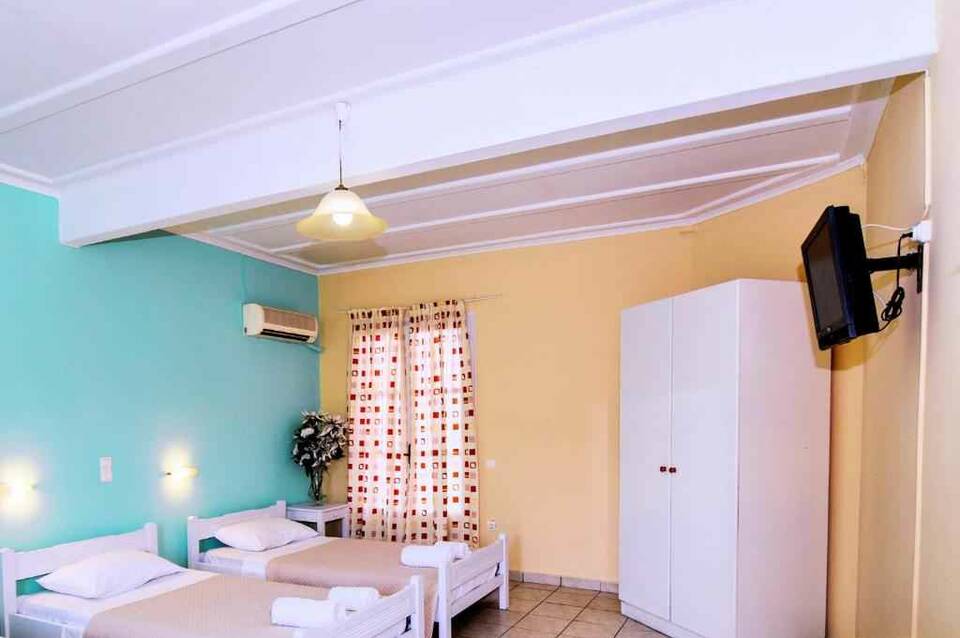 Blue Palm Hotel 5