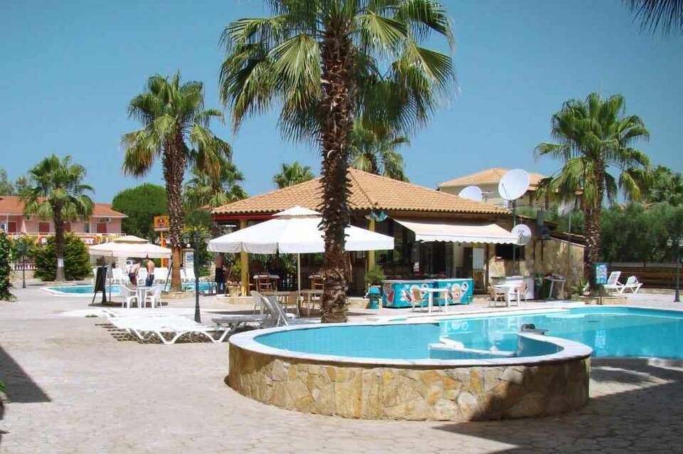Blue Palm Hotel 1
